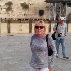 Meet your Posher, Sharon